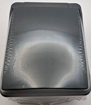 NUQUI Feuchtraum Steckdose - IP54, Aufputz, 250V~/ 16A