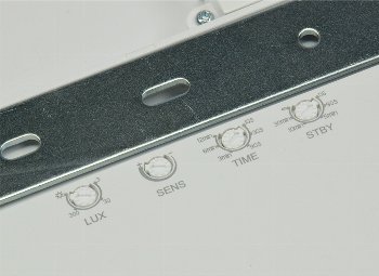 LED Deckenleuchte "SALAO 22 WW" - IP54, 22W, 2200lm, 3000K, HF-Bewegungsm.