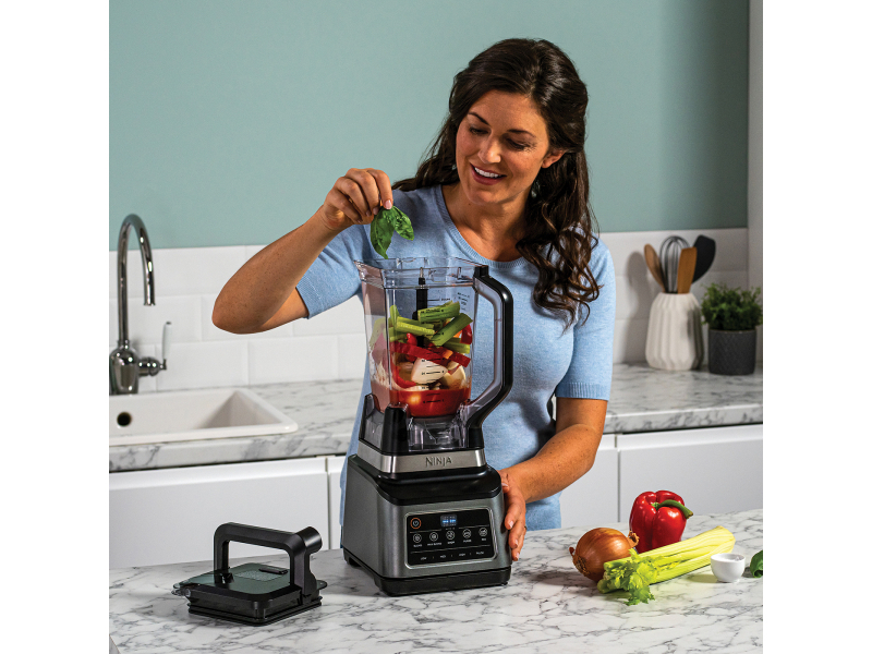 Ninja 3-in-1-Küchenmaschine mit Auto-iQ BN800EU