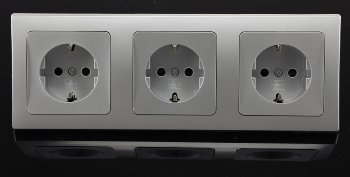 DELPHI Set 3 Steckdosen + 3-fach Rahmen - 250V~/ 16A, Steckanschluss, silber