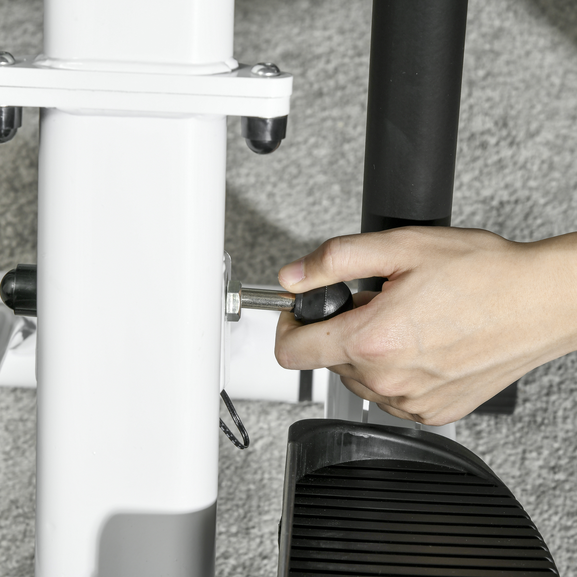 STEPPER mit 12 Widerstandsstufen, LCD-Anzeige, 2 Rollen, 80 cm  x 61 cm x 134 cm, Weiß + Schwarz