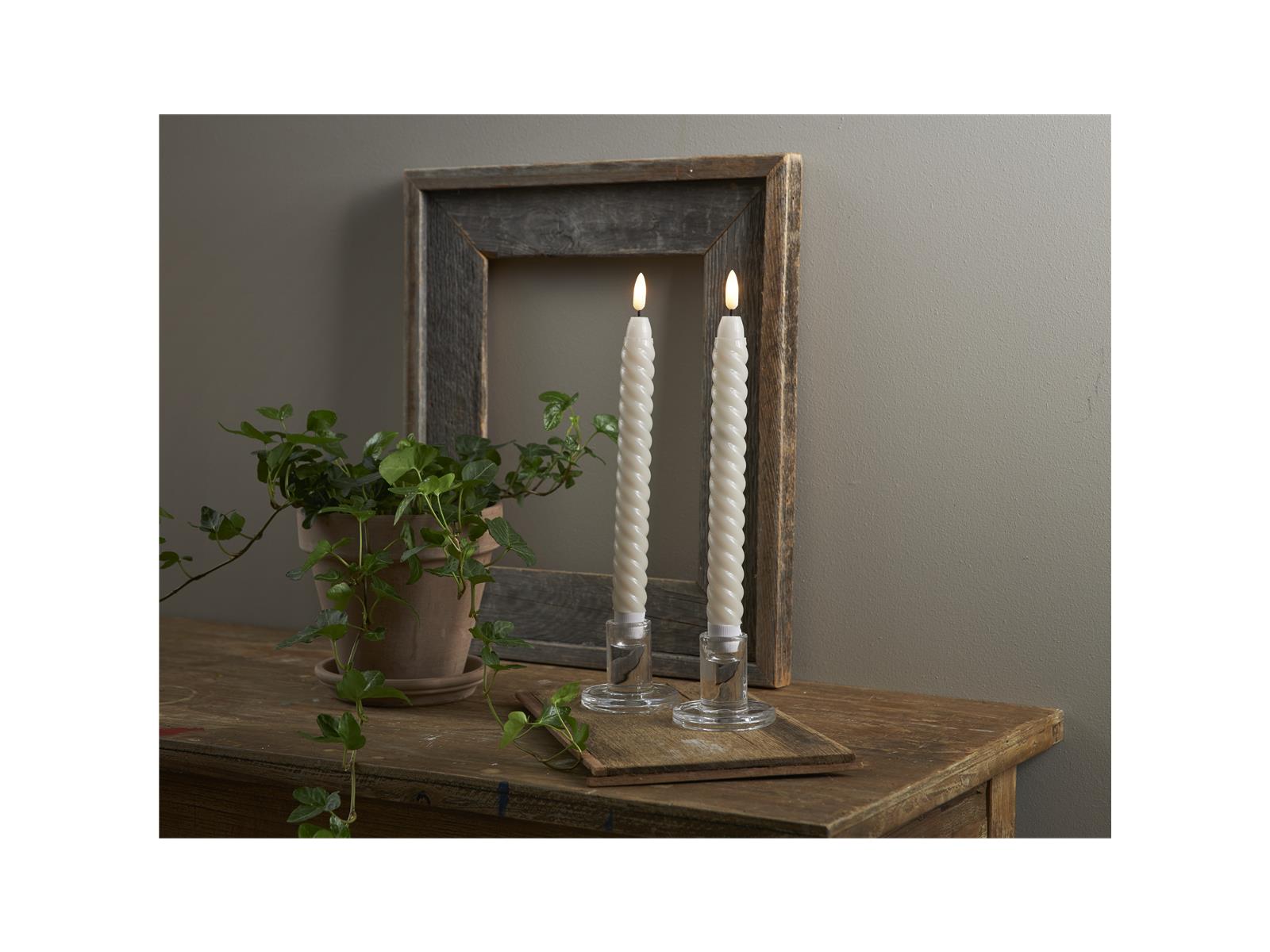 LED Echtwachs-Kerze ''Flamme Swirl Antique'', beige, Spiraloptik, 25x2.3cm, Timer, 2er-Set