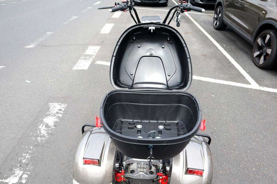 E-Scooter / Motorrad Top Case Koffer