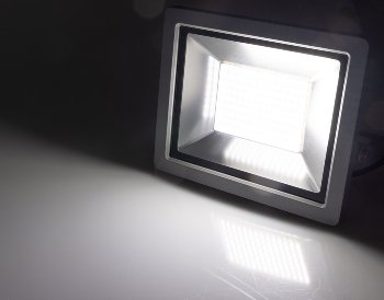 LED-Fluter SlimLine "CTF-SLT50 PIR" - 50W, IP44, 5220lm, 4000K, Bewegungsmelde
