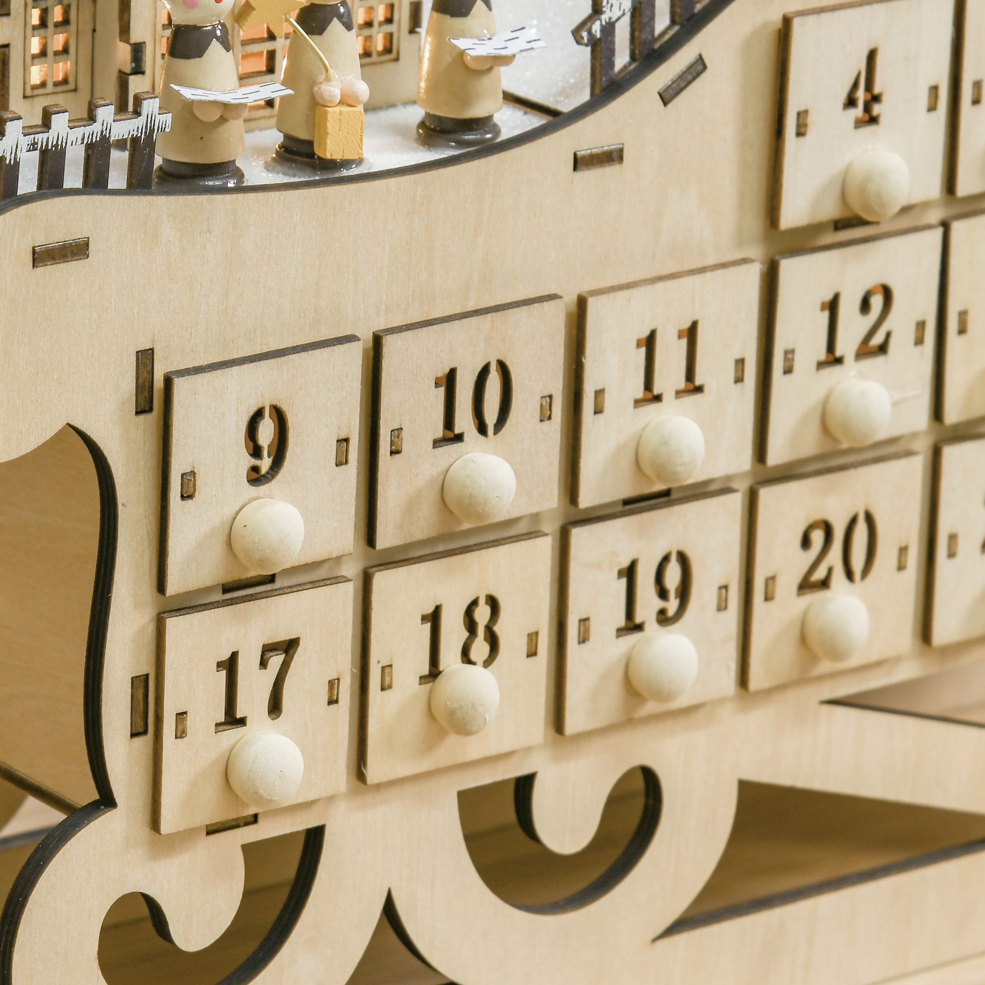 Adventskalender zum Befüllen 24 Schubladen Fächer Weihnachtskalender mit LED-Lichtern Schlitten-Form Adventskalenderbox Weihnachtsdekoration DIY Sperrholz-Platte Naturholz 45 x 10 x 31 cm