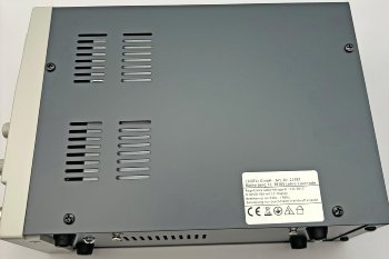Regelbares Labornetzgerät "CTL-3010" - beleuchtete LCD Anzeige, 0-30V, 0-10A