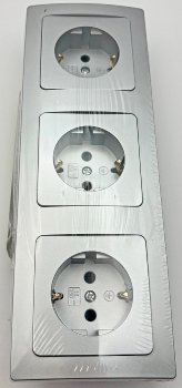 DELPHI Set 3 Steckdosen + 3-fach Rahmen - 250V~/ 16A, Steckanschluss, silber