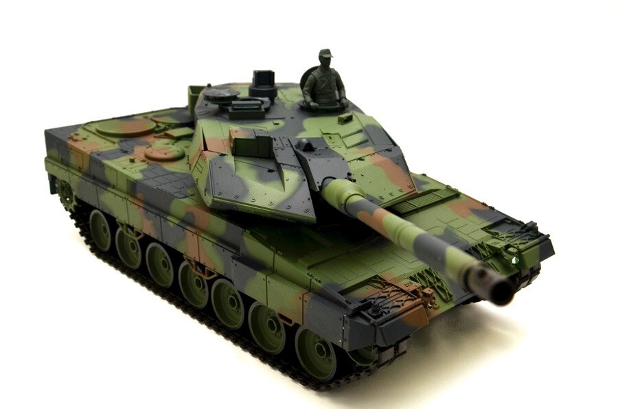 RC Panzer "Leopard 2A6" Schnee-Tarnung / lackiert
