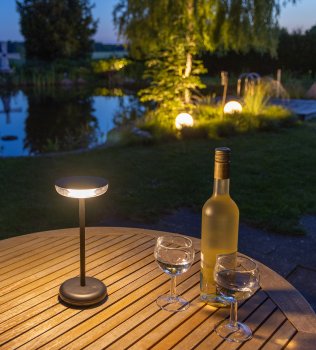 LED Akku-Tischleuchte "Foco Luz", 2900K, IP44, dimmbar, 26cm, matt schwarz LED Akku-Tischleuchte "Foco Luz", 2900K, IP44, dimmbar, 26cm, matt schwarz