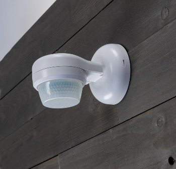 Aufputz-Bewegungsmelder 360° IP65 - 12m Detektion, Wand & Decke, weiß