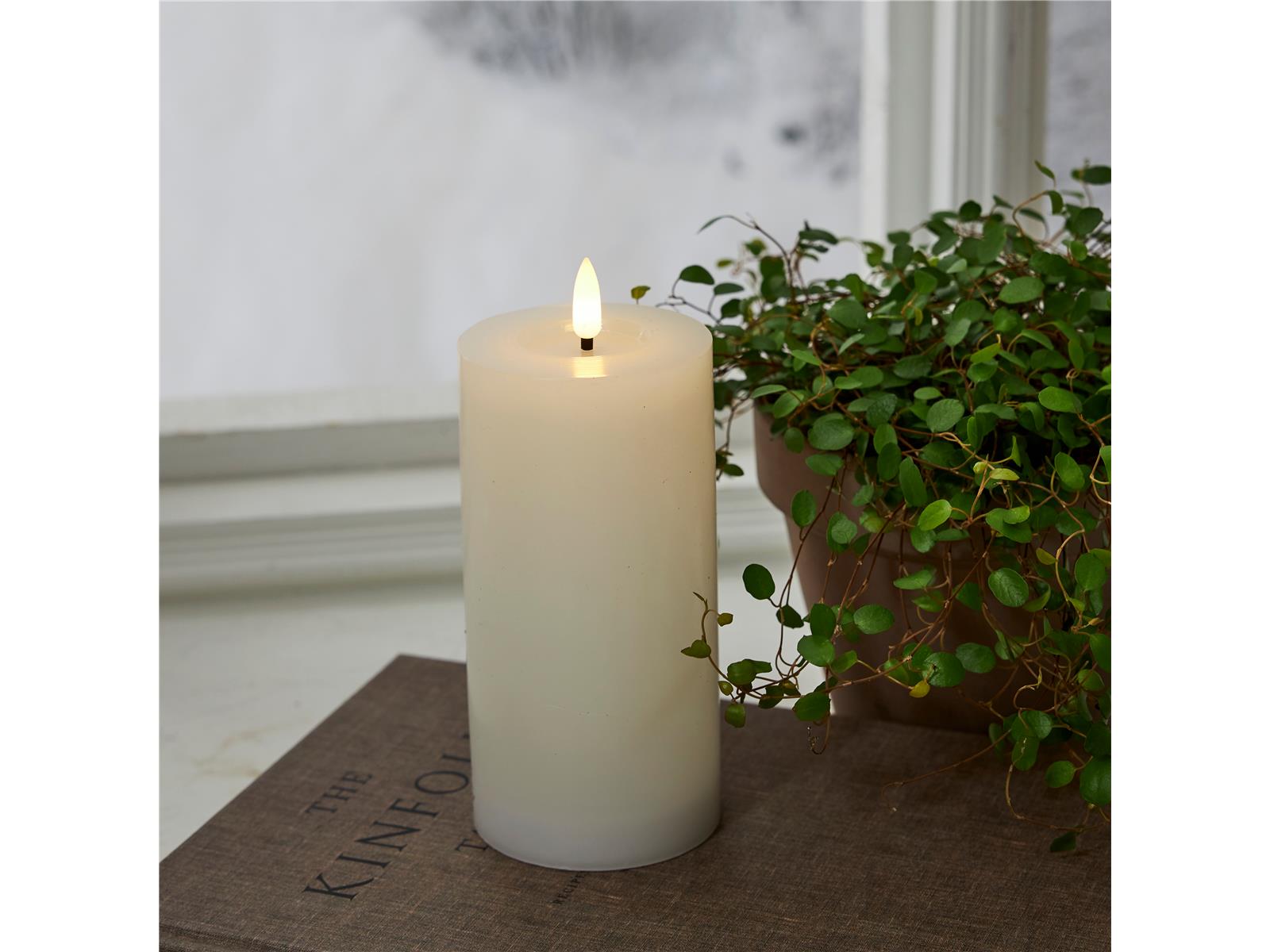 LED Echtwachs-Kerze ''Flamme Flow'',  flackernd, batteriebetrieben, 7,5x17,5cm