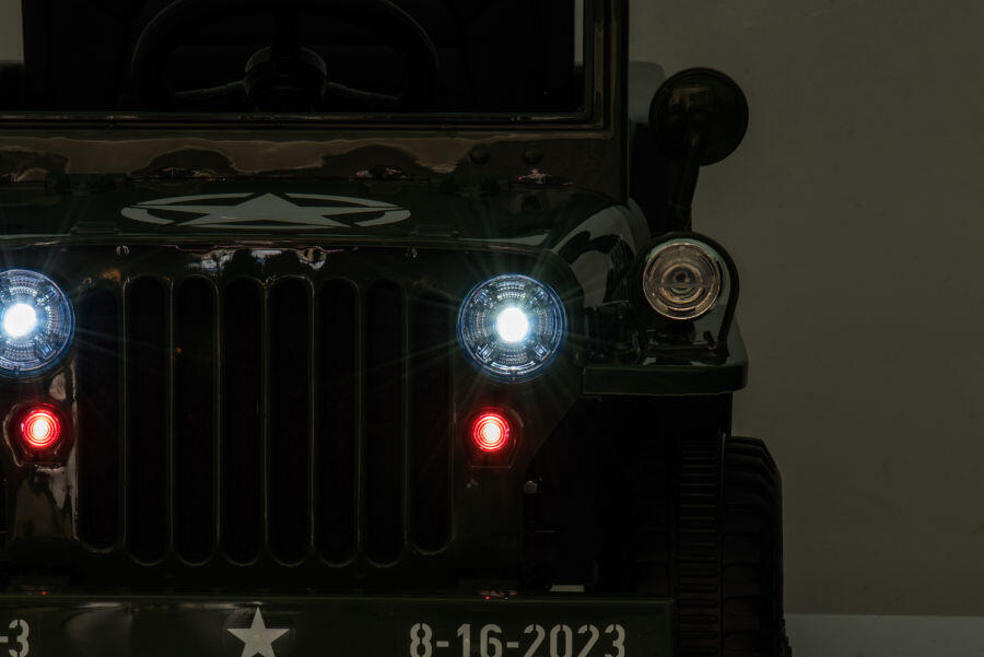 Elektro-Kinderfahrzeug Offroad militär grün